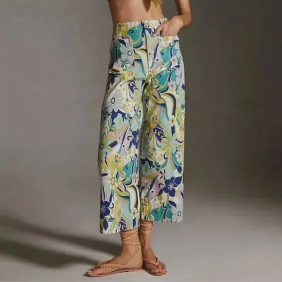 Maeve Multicolor Floral Cropped Pants - Picture 2 of 4